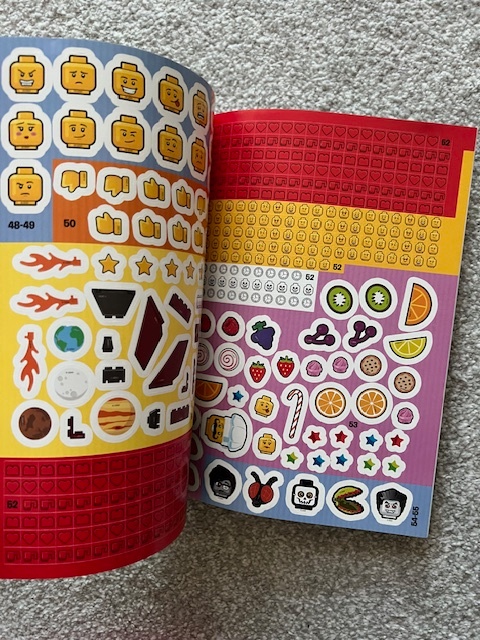 LEGO kniha samolepek, přes 1000ks - emoticon - 3
