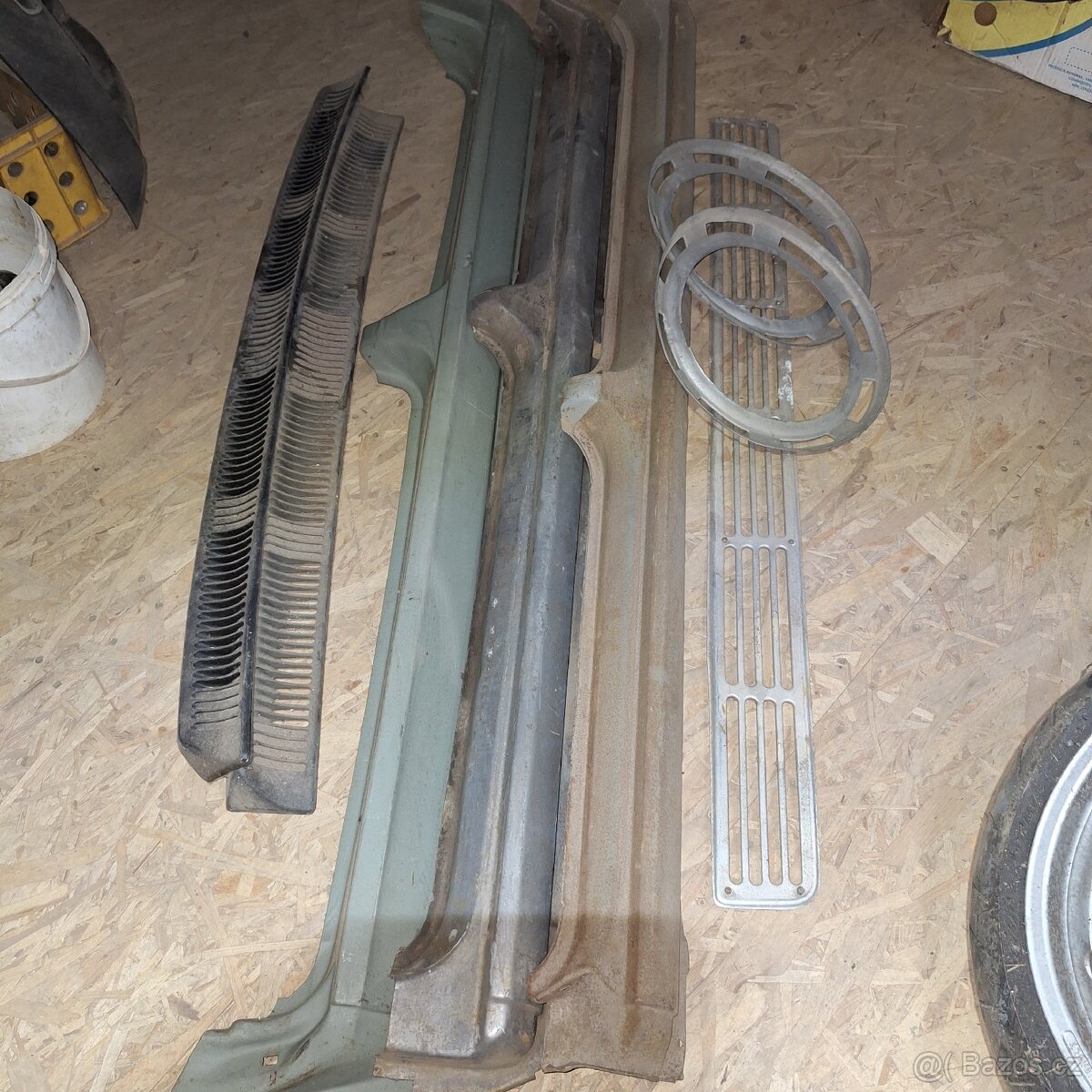 Škoda 110 r,Škoda díly. - 3