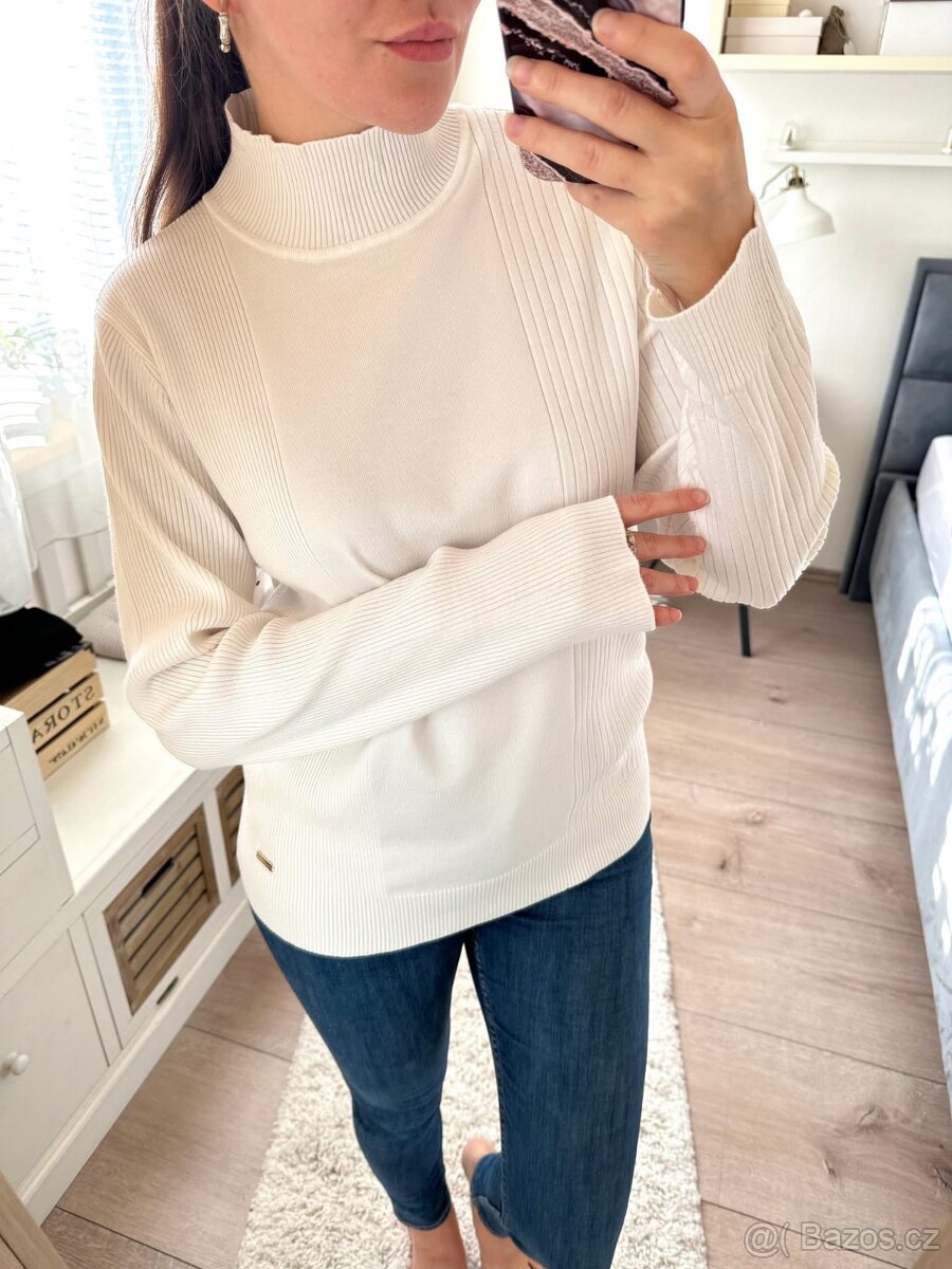 CALVIN KLEIN KRÁSNÝ BÍLÝ ROLÁK - 3