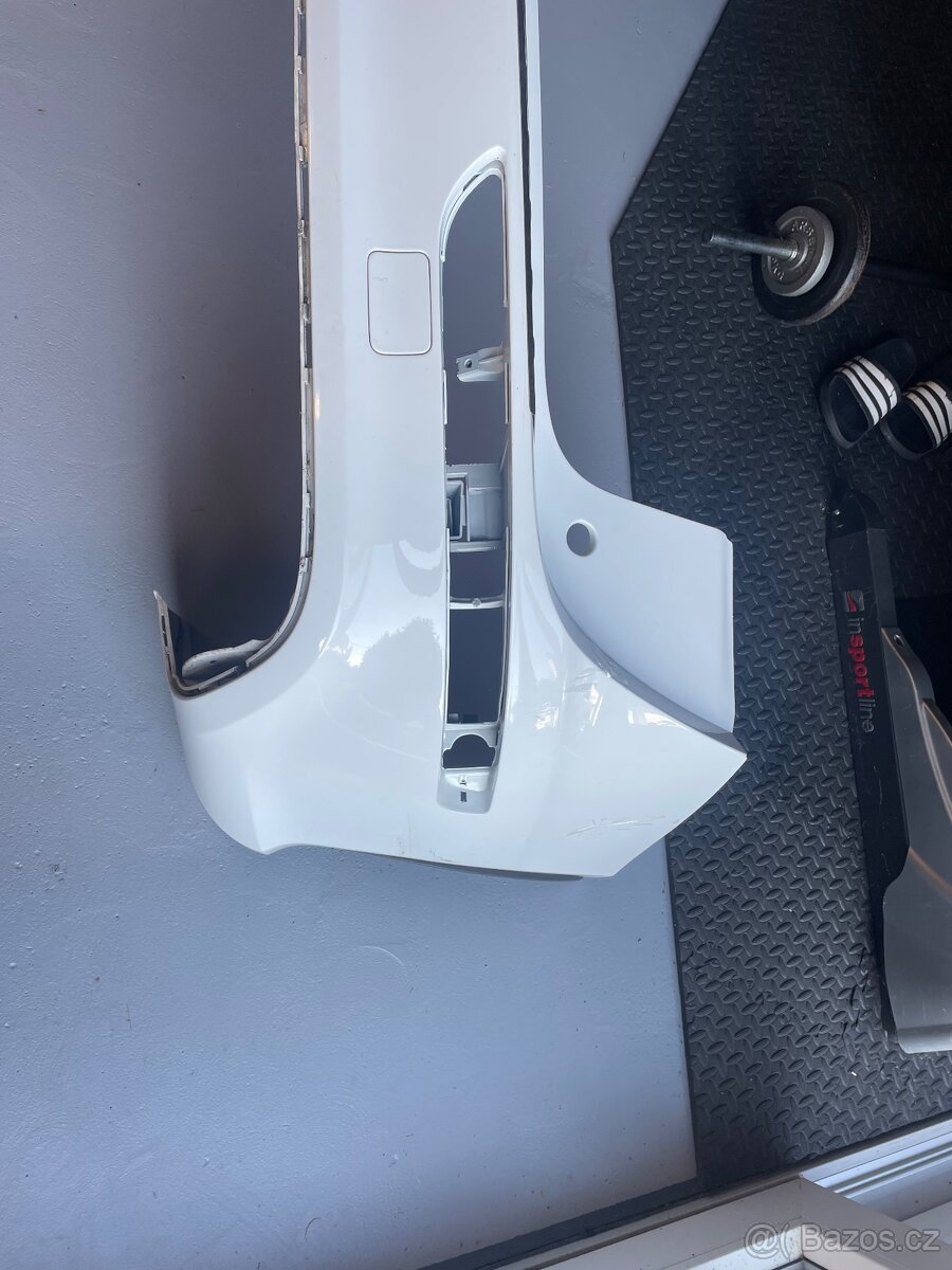 Zadni naraznik audi sq5. - 3