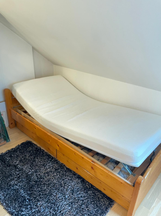 Dřevěná postel Gazel - 3