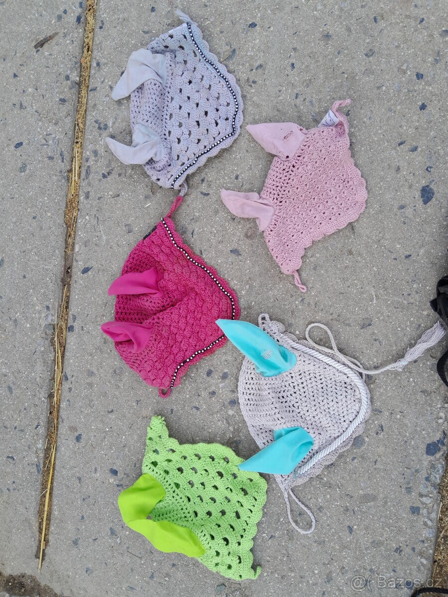 Spousta věcí na mini - 3