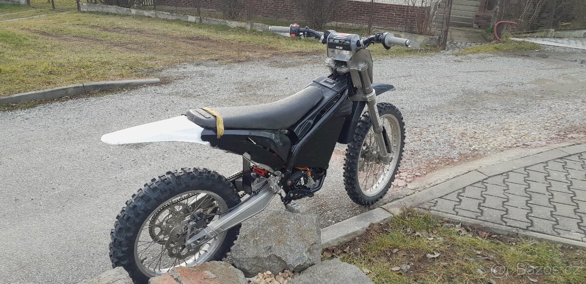 Elektro motorka enduro