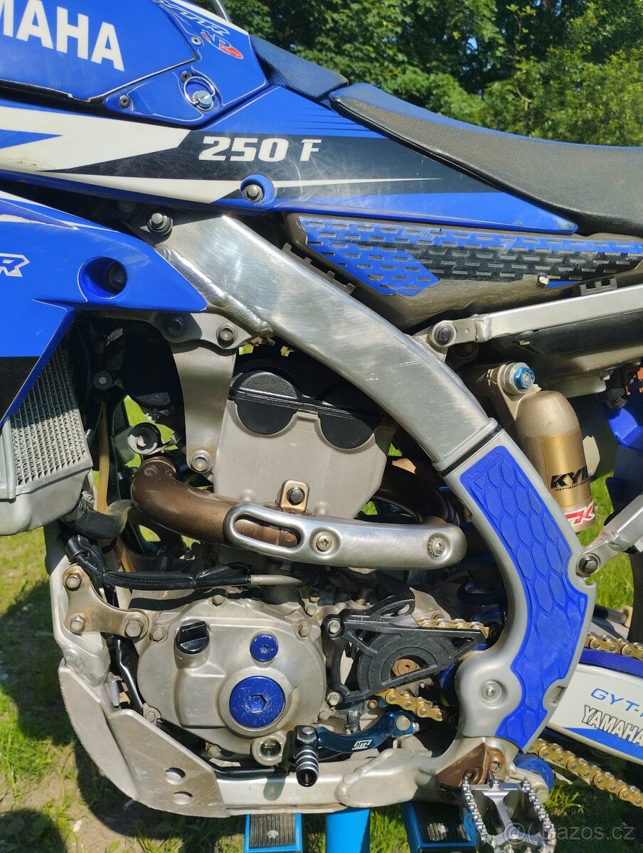 Yamaha yzf 250