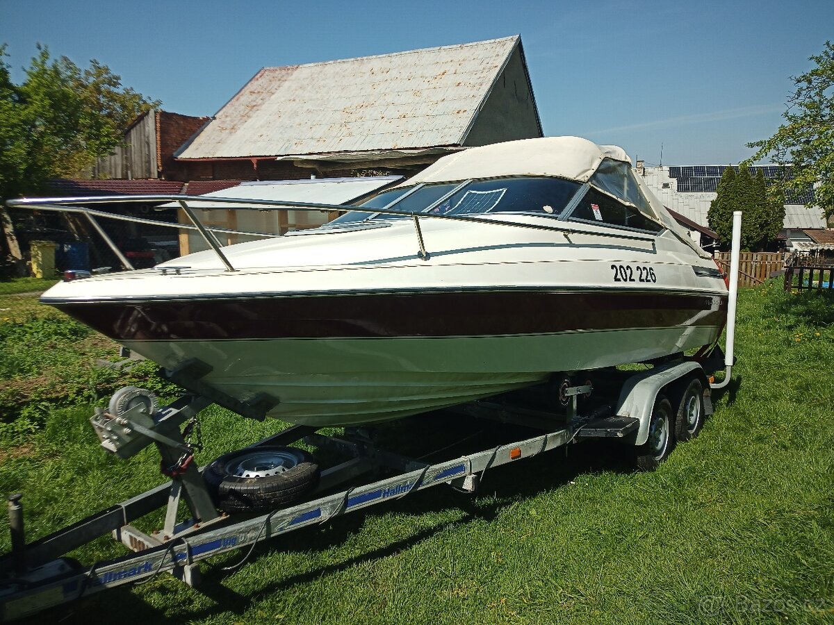 Prodám kajutový sportovní člun / vyměním za vodní skútr - 3