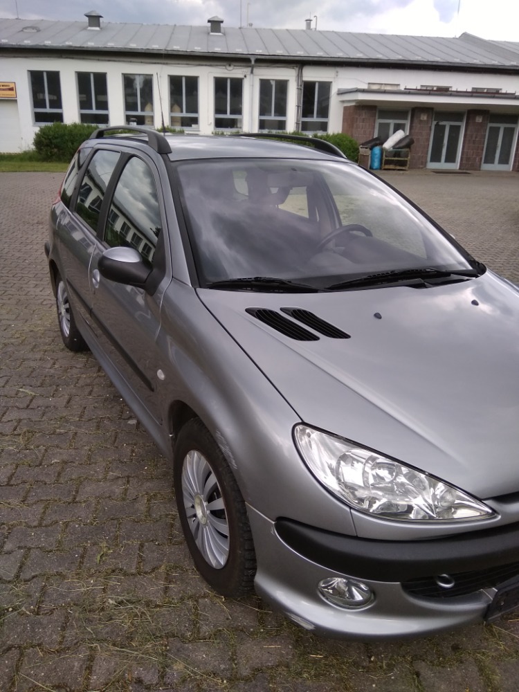 Peugeot 206 SW - 3