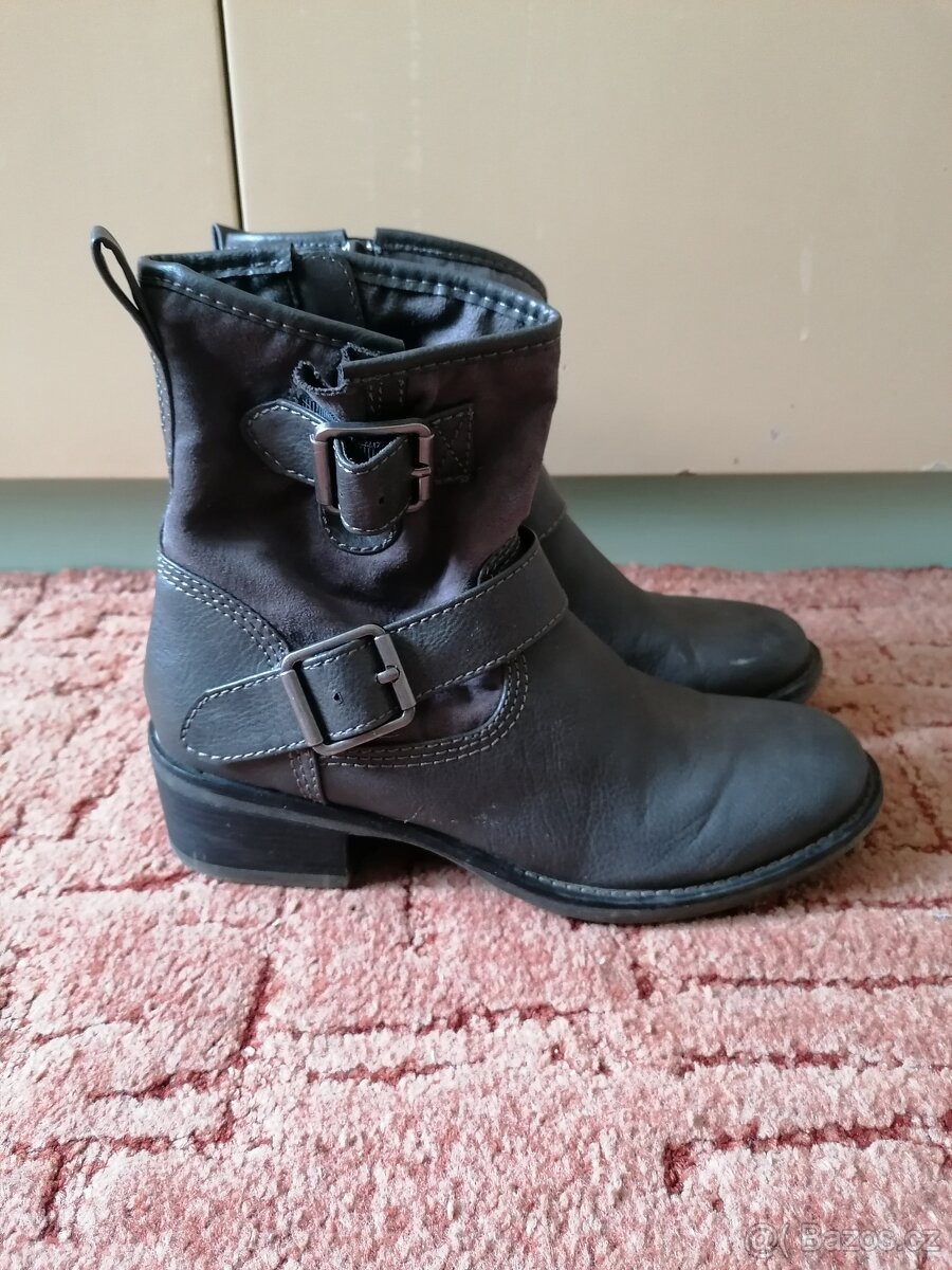 Dámské hnědé kotníkové boty vel. 39 - 3