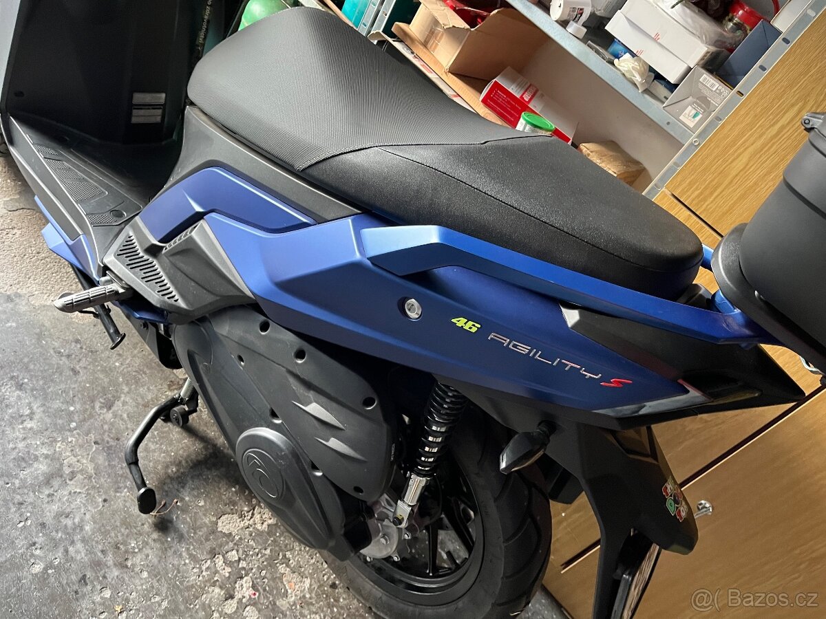 Kymco Agility 125 s kufrem - 3