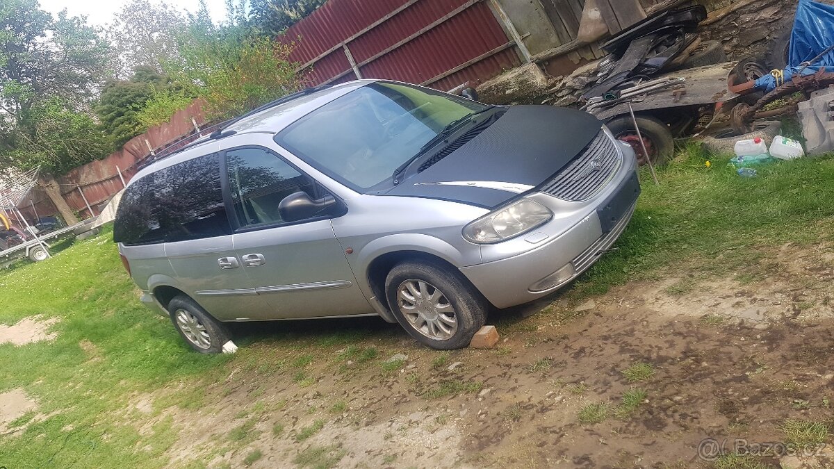 chrysler voyager - 3