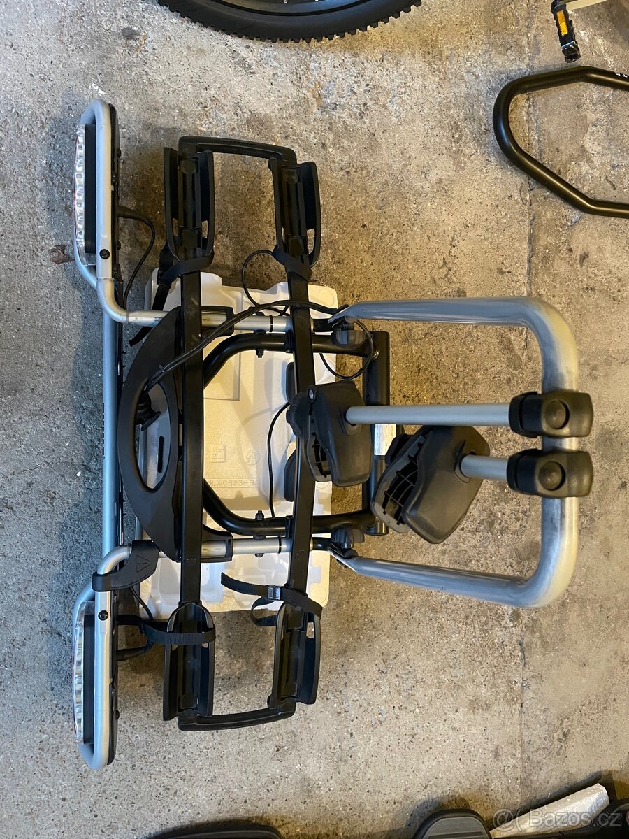 Nosič kol Thule na tažné zařízení - 3