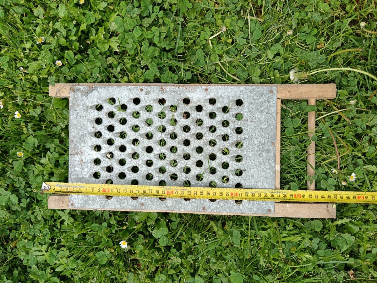 Retro struhadlo ,prosívadlo - 3