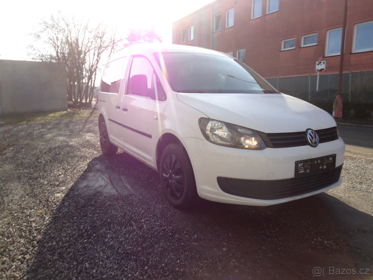 VW Caddy 1,2 TSi 2014 5 MÍST - 3