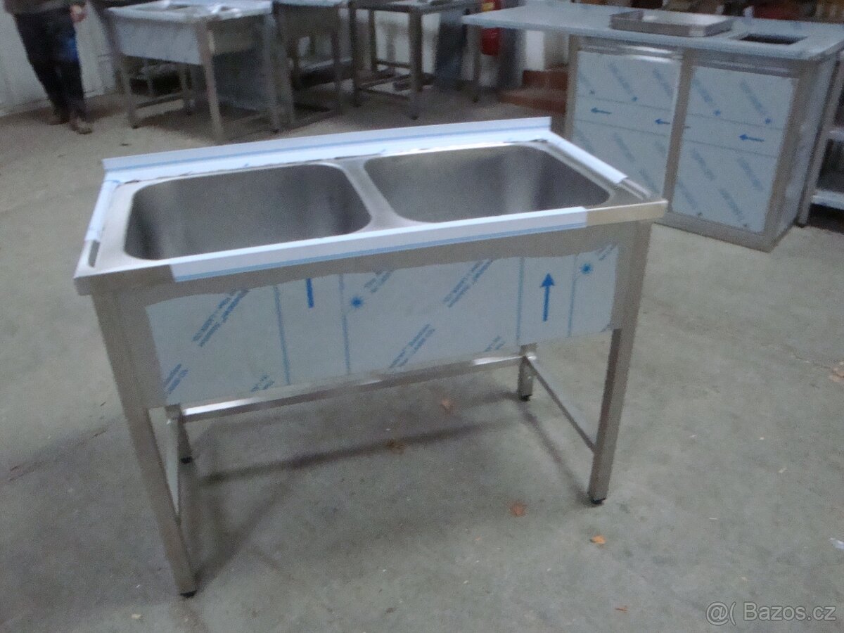 Nerezový stůl - 3
