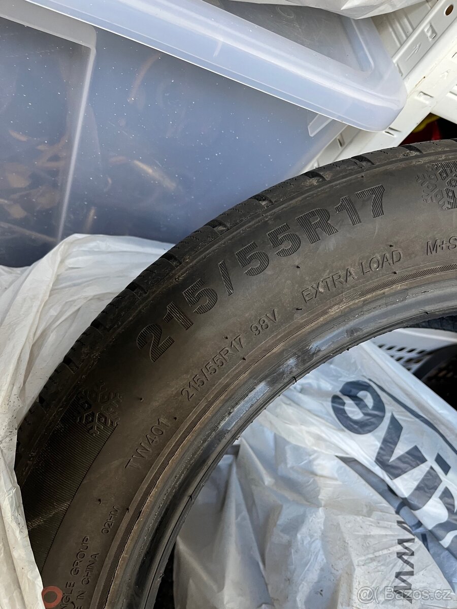 Triangle zimní gumy 215/55R17 - 3