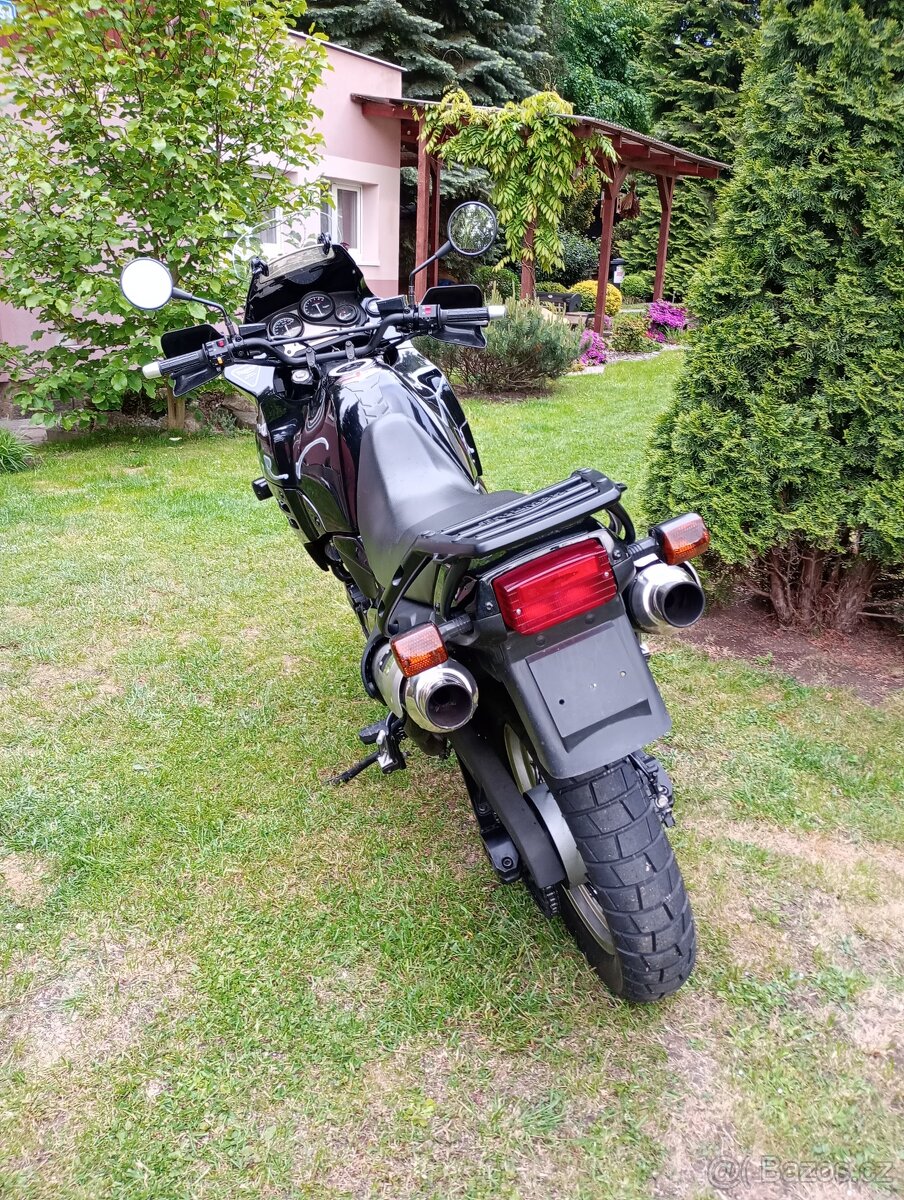 Triumph Tiger 900 T400