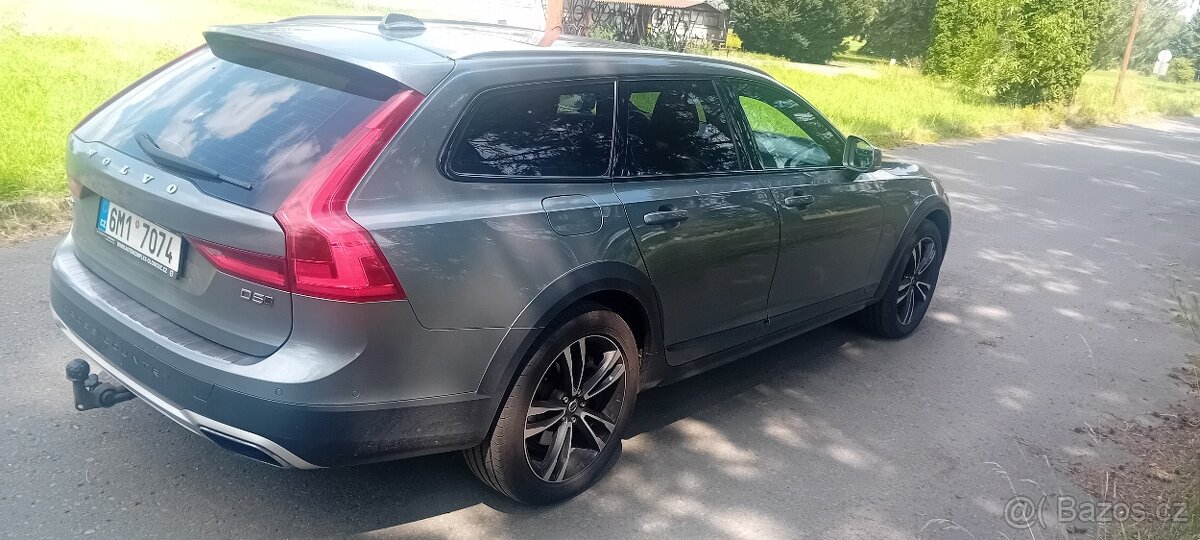 Volvo V90 Cross country - 3