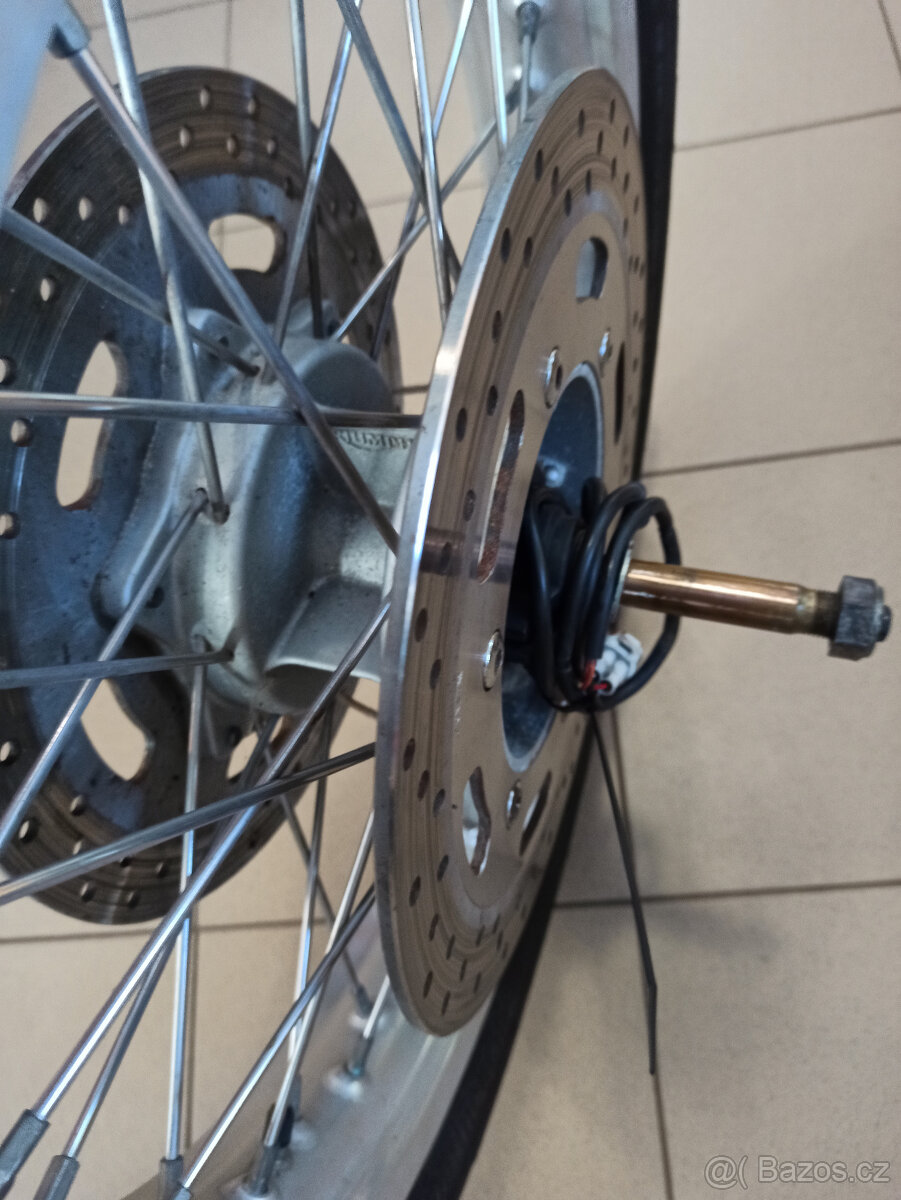 Kola na Triumph Tiger 955i - 3