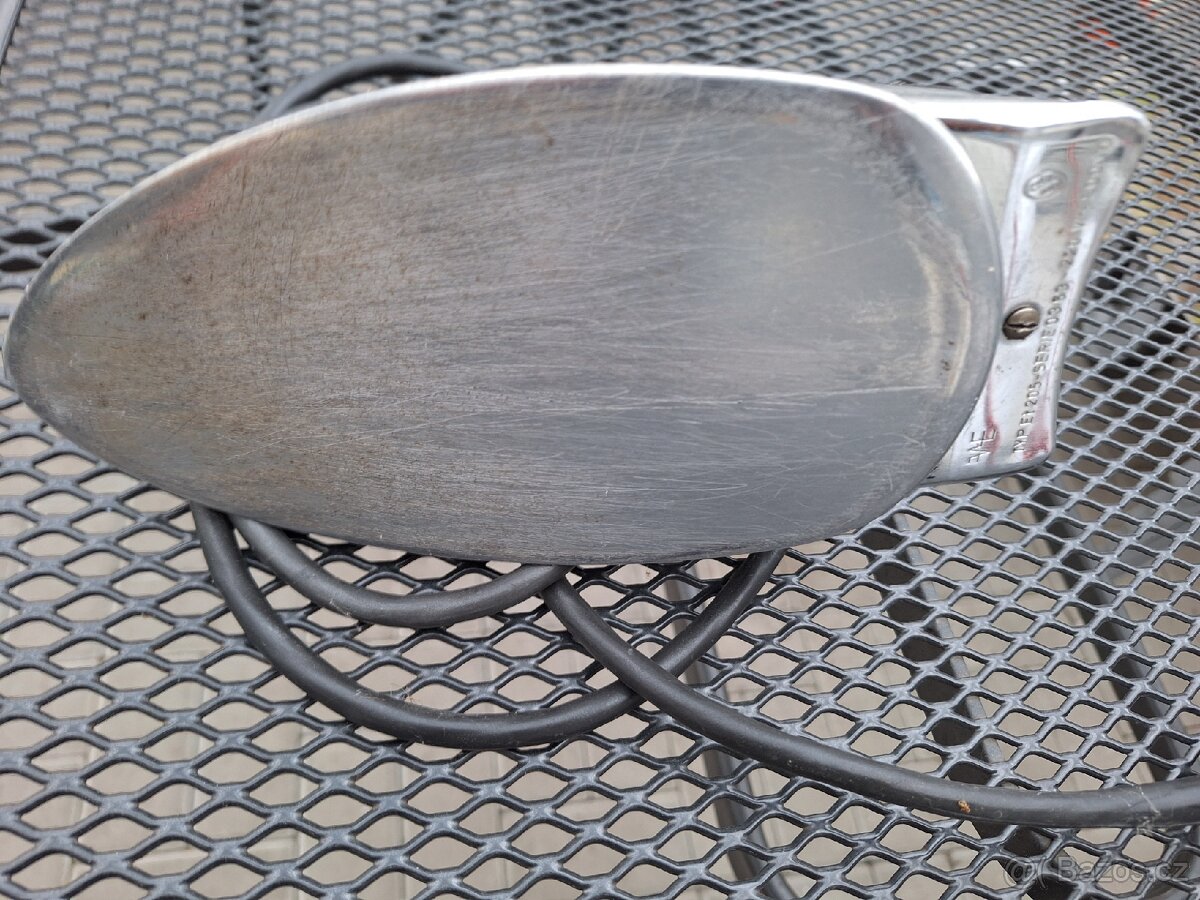 Stará žehlička - 3