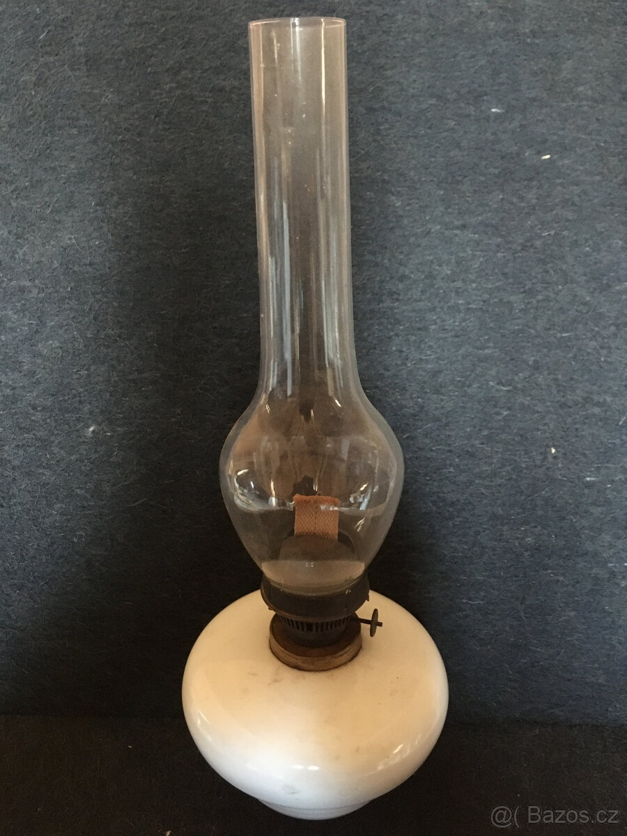 Starožitná stylová petrolejka - 3