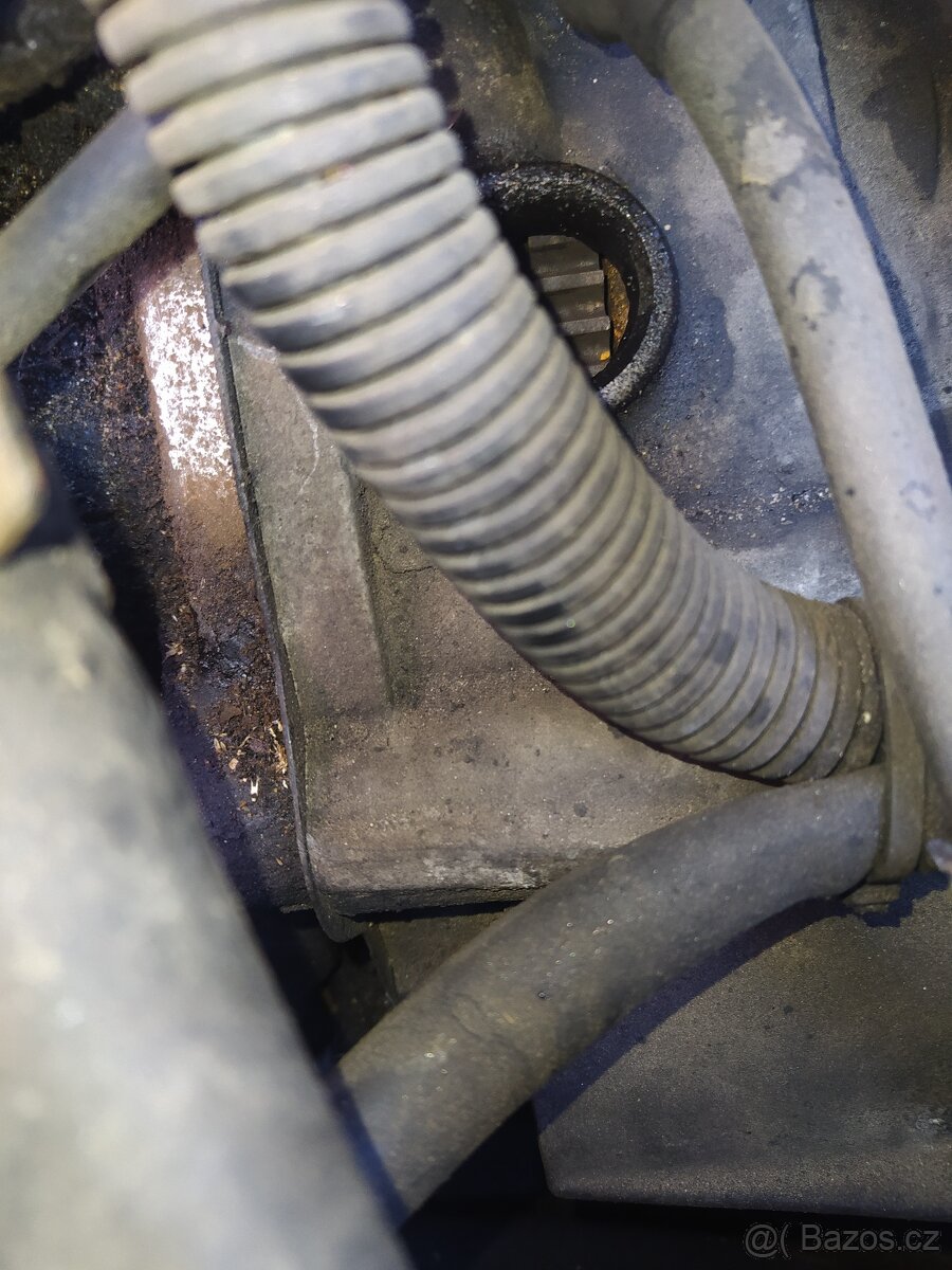 VW Golf 4 1.9 tdi pd, 85 kW, 6 kvalt, 2000 - 3