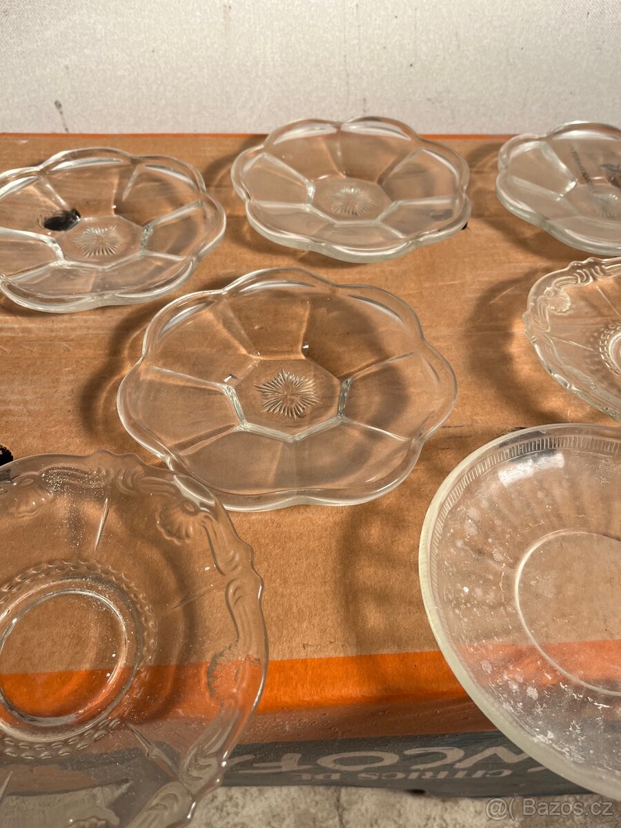 Skleněné talířky - 3