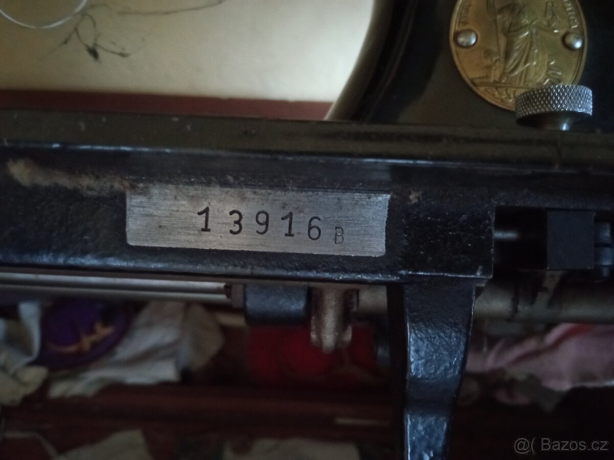 Šicí stroj Minerva - 3