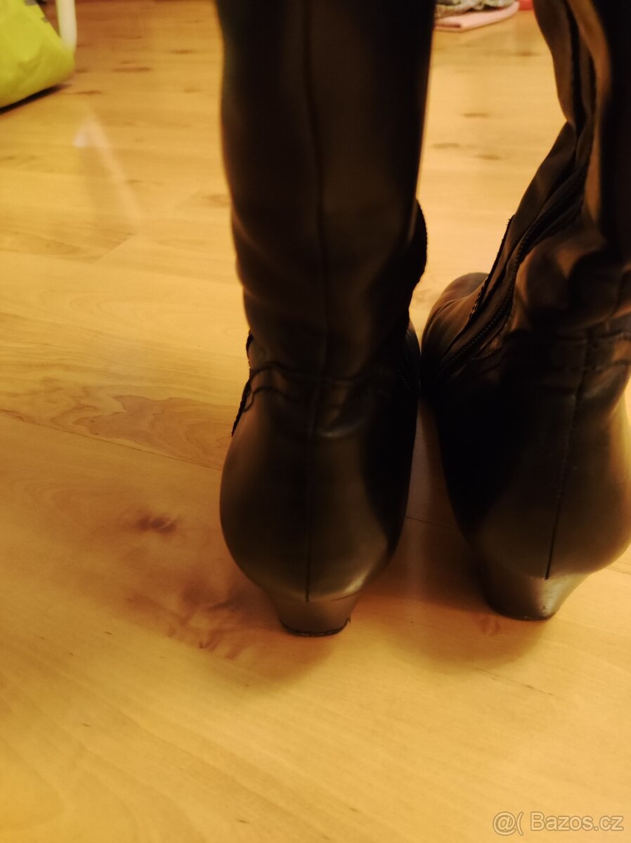 Černé kožené kozačky Baťa vel. 6,5 H - 3