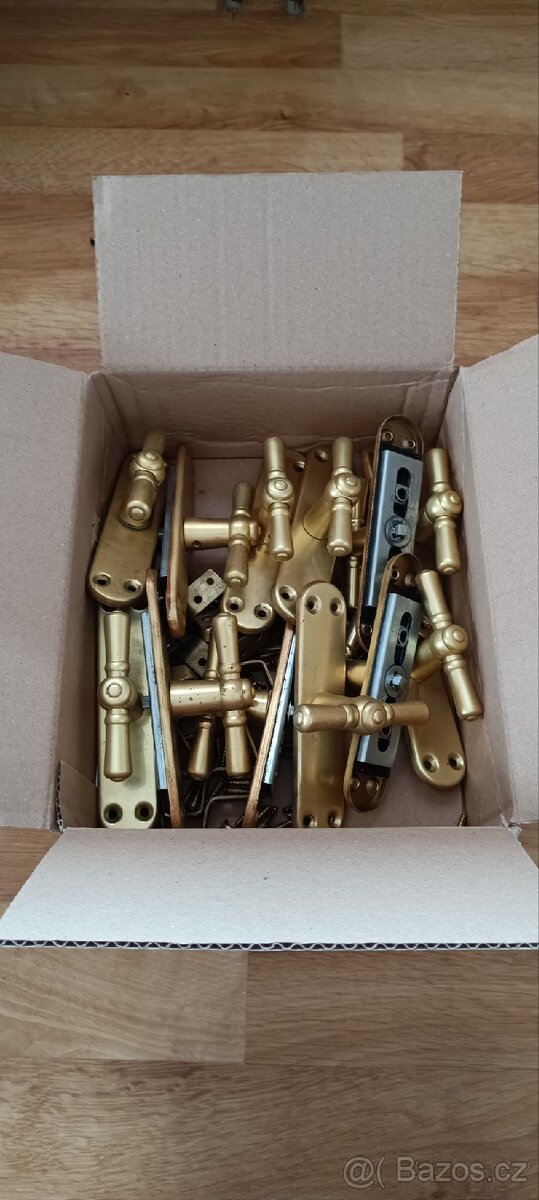 Mosazné kliky oken - 3