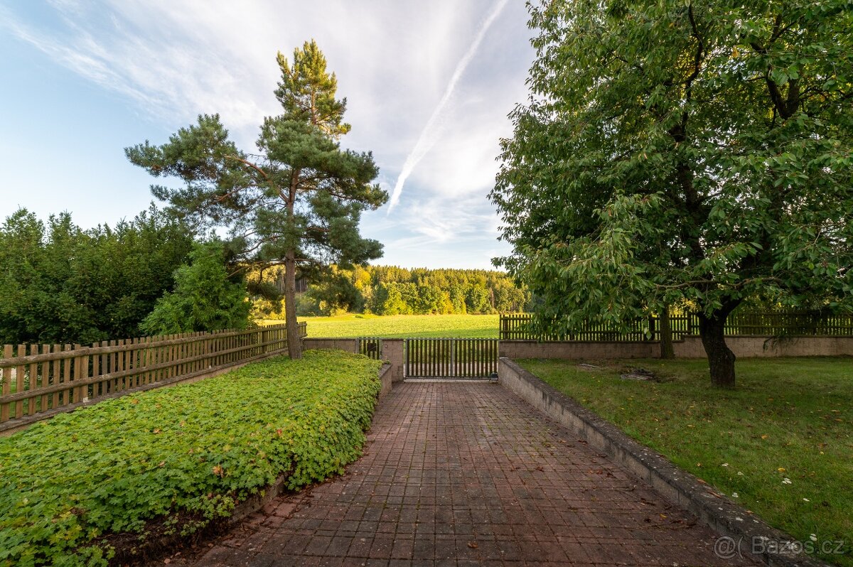 MIROŠOVICE - DŮM S VÝJIMEČNÝM KOUZLEM - 3