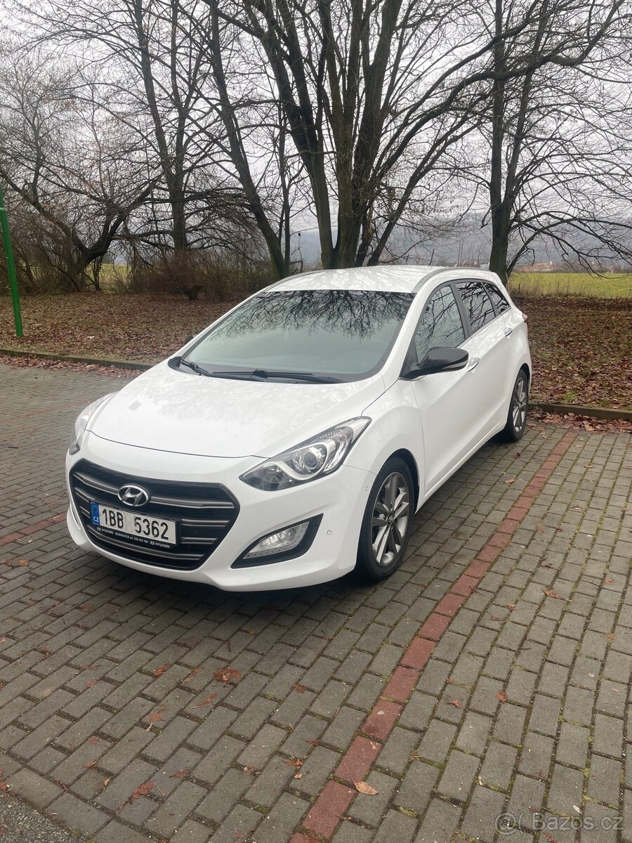 HYUNDAI i30 1.6 crdi 81kw STYLE - 3