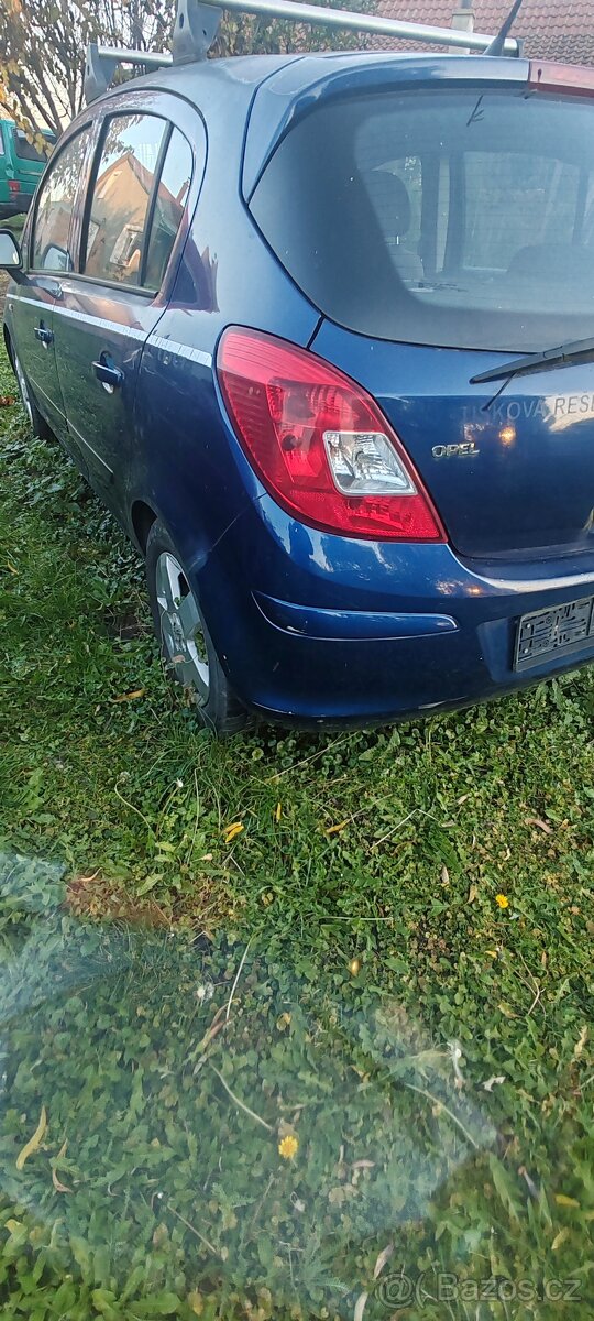 CORSA van 1.2 rok 2007 - 3