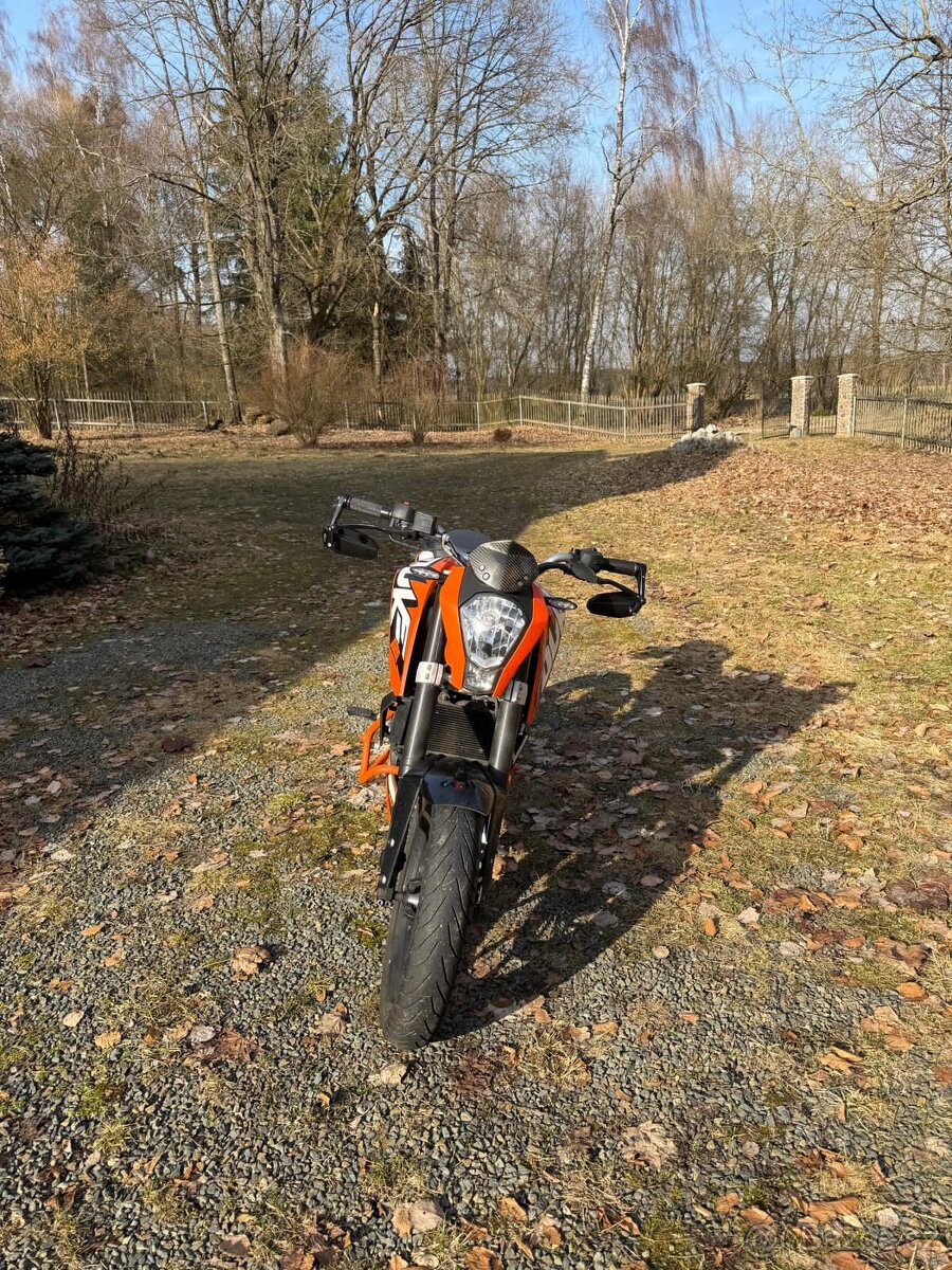KTM 125 Duke - 3