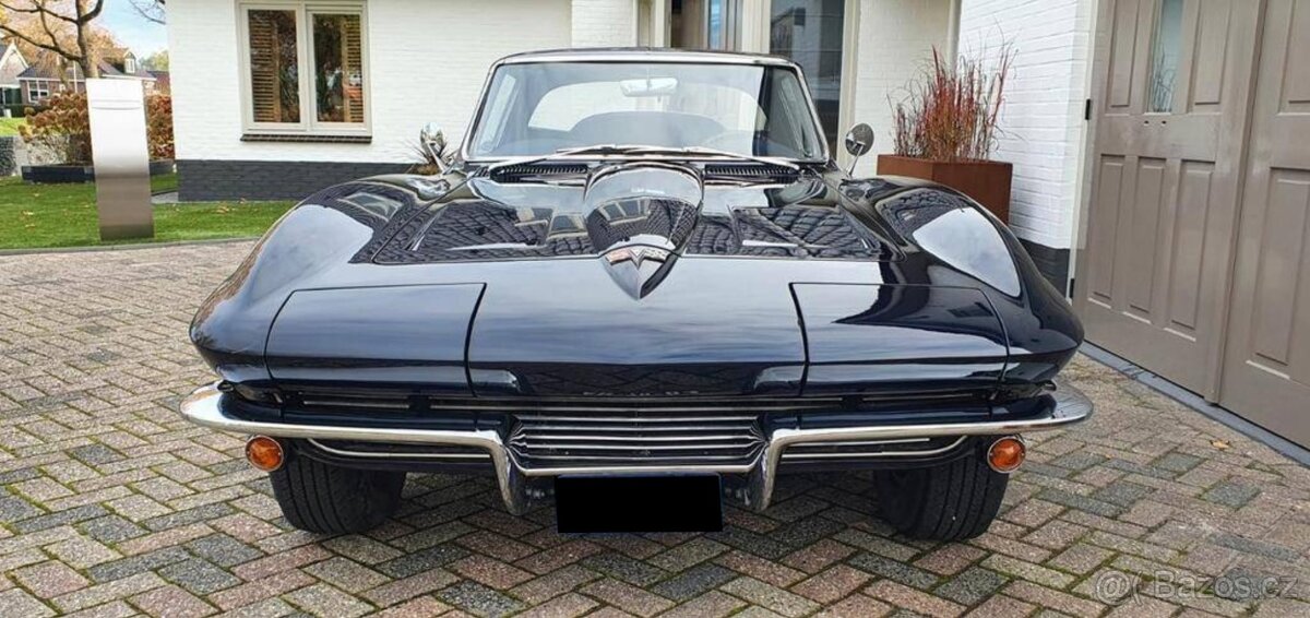 Chevrolet Corvette C2 z roku 1964 - 3