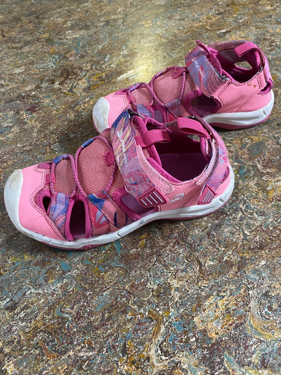 Dívčí outdoorové sandály, vel. 32 - 3