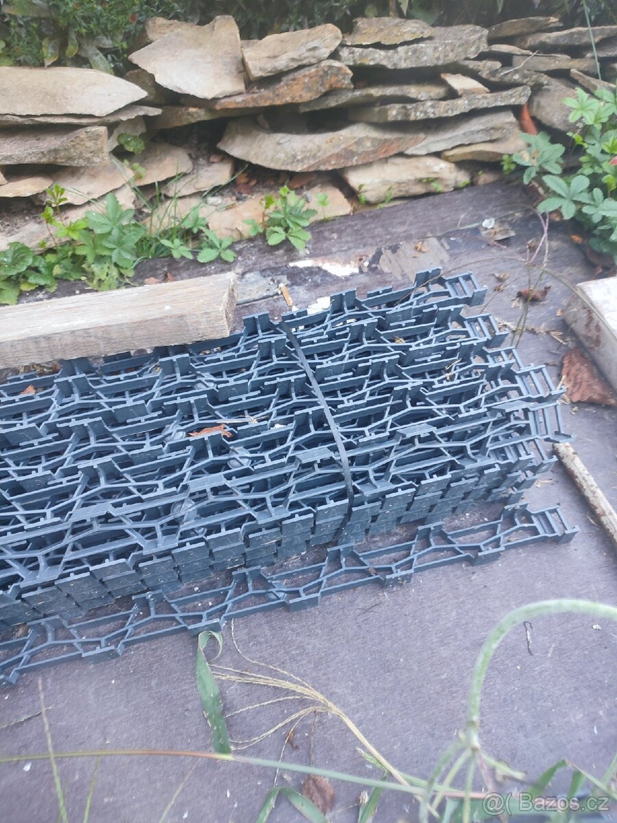 Distanční lišta 20 - 3