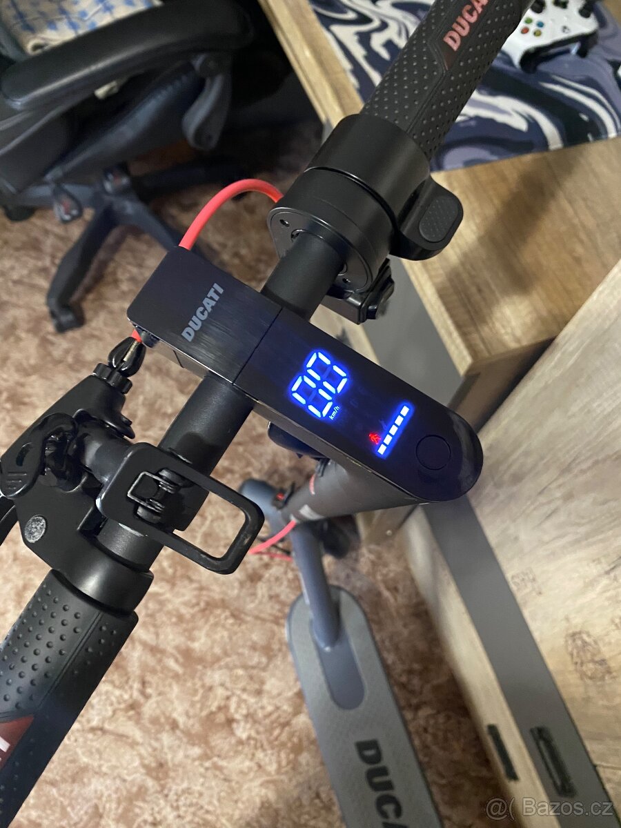 Elektrokoloběžka Ducati PRO-I EVO - 3