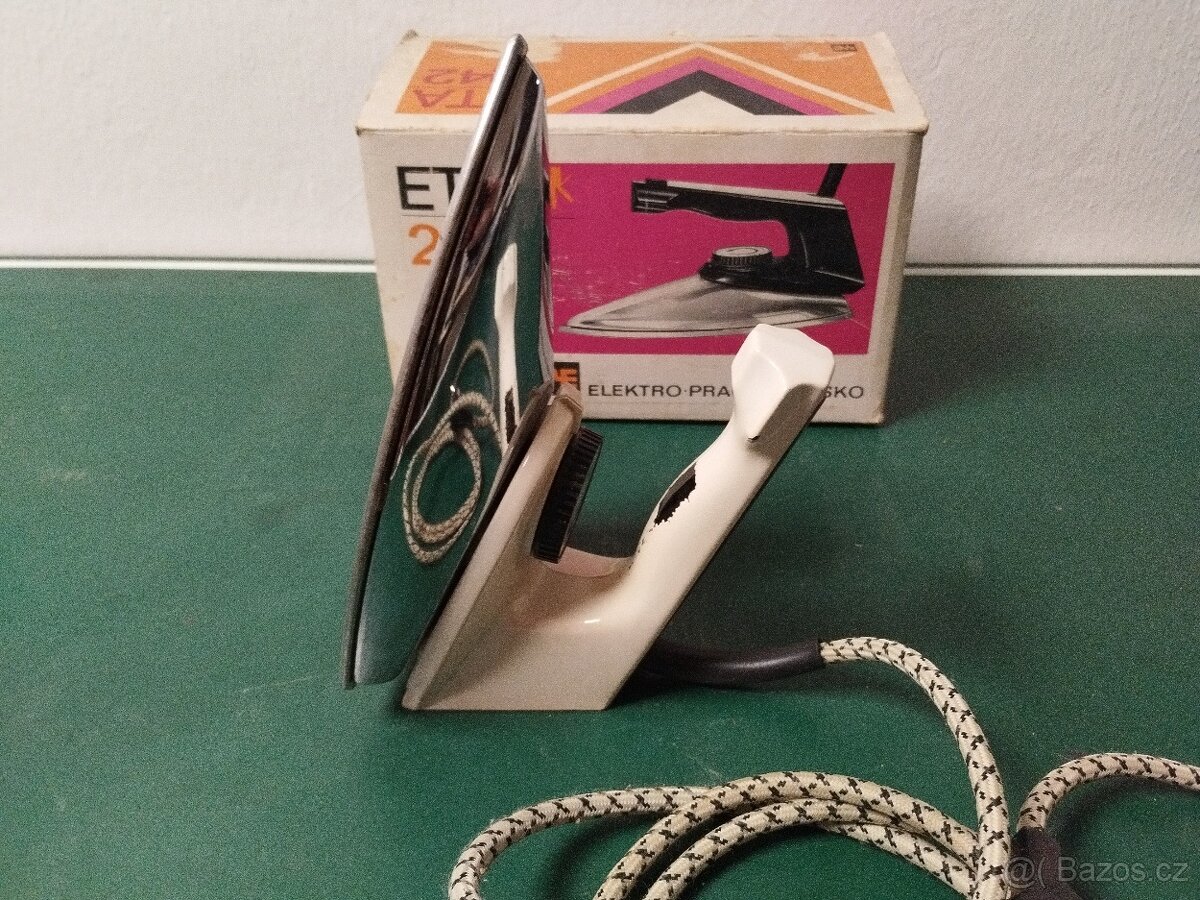 Žehlička ETA 242 - Bílá - 3