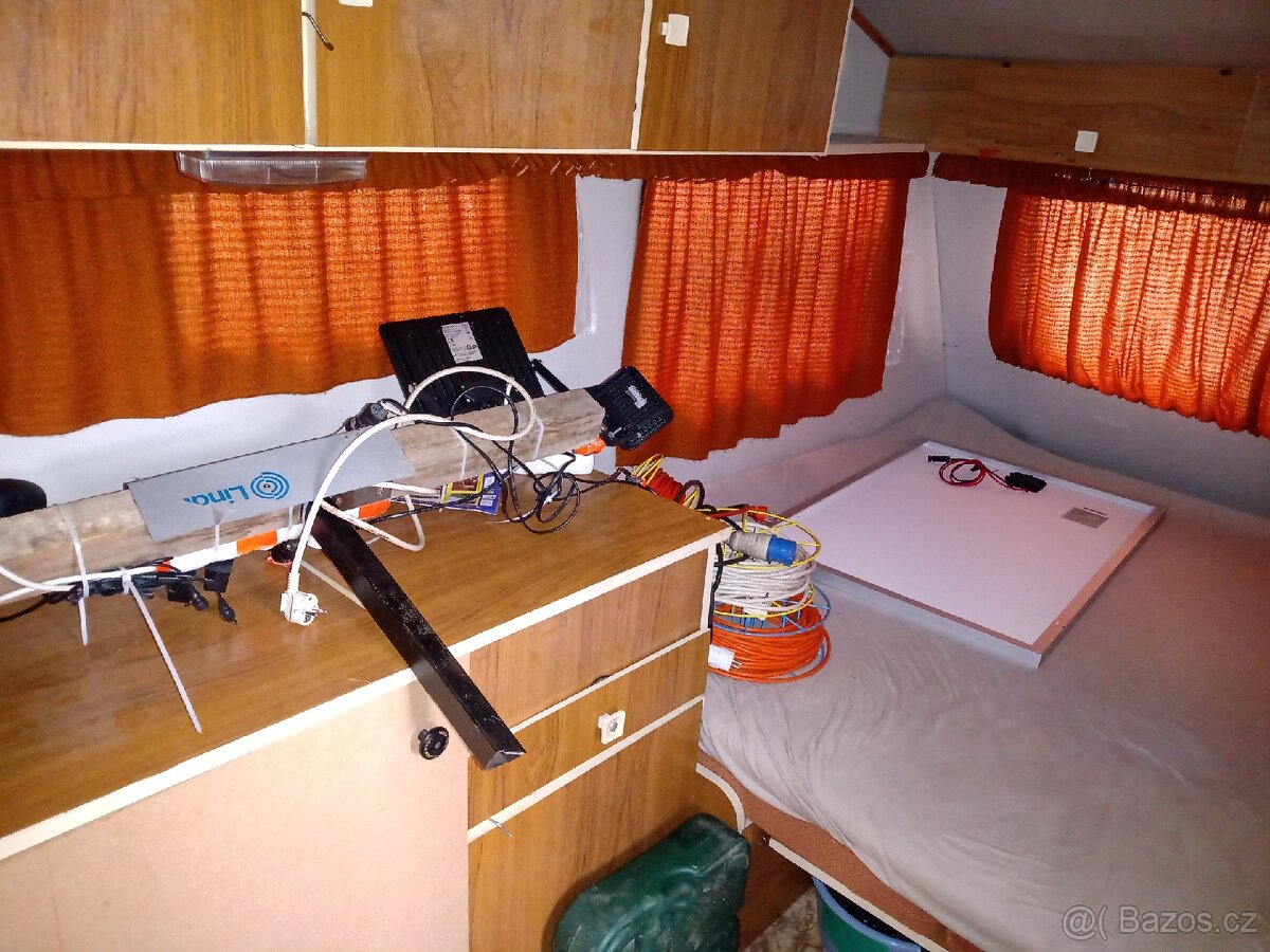 Karavan obytný přívěs malý lehký - 3