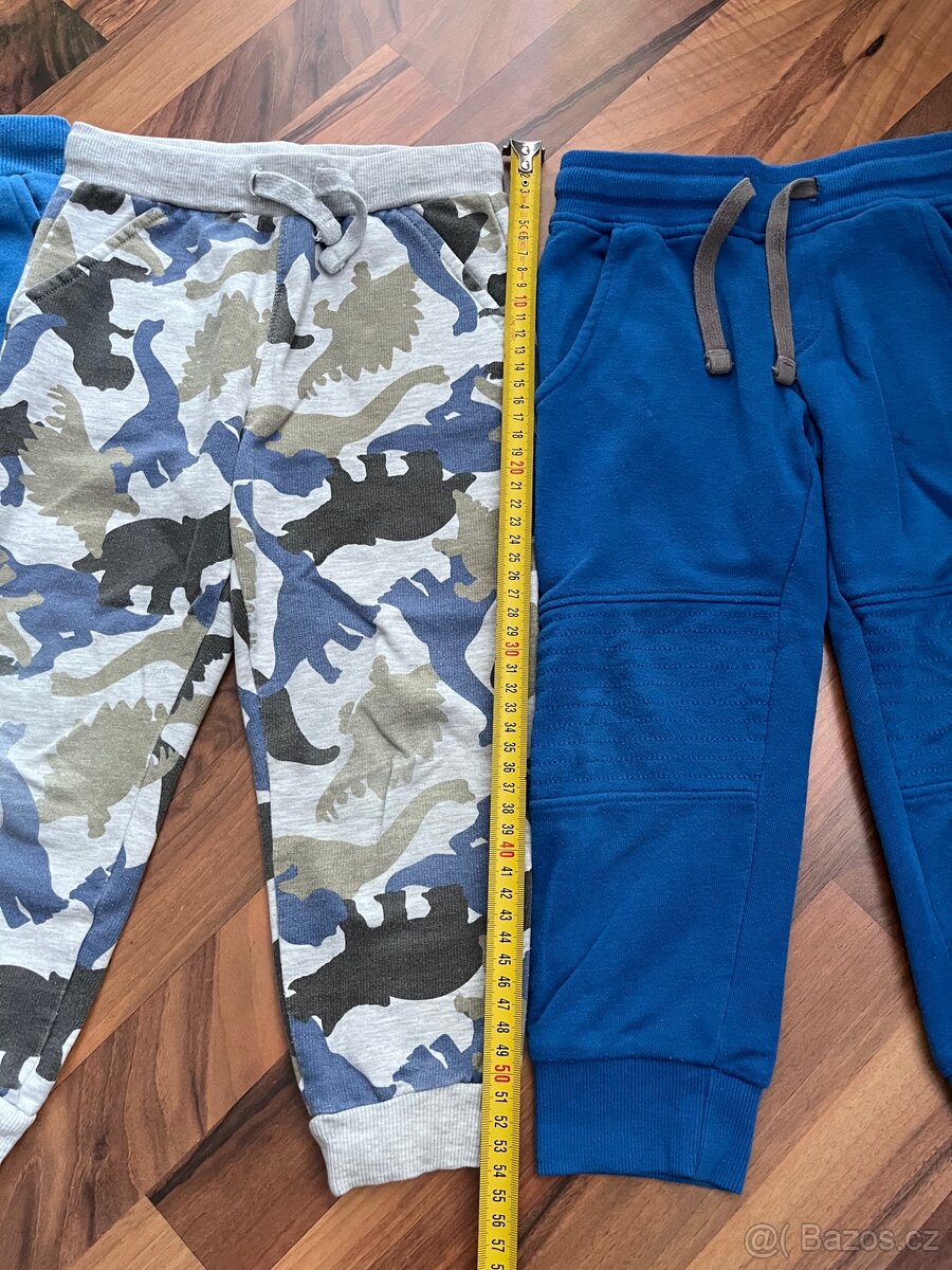 Chlapecké tepláky - vel. 110 - 3