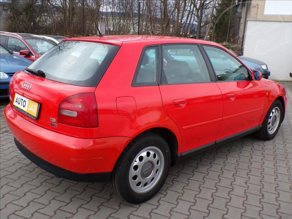 Audi A3 1,6 i KLIMATIZACE - 3