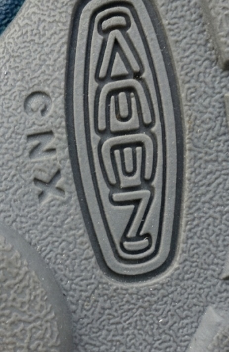 sandály KEEN CNX - 3