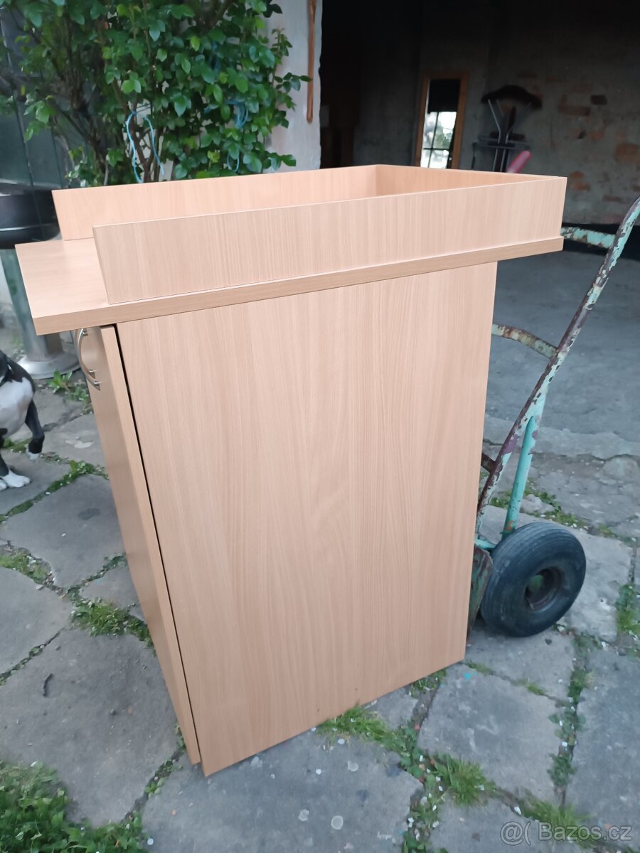 Přebalovací pult - 3