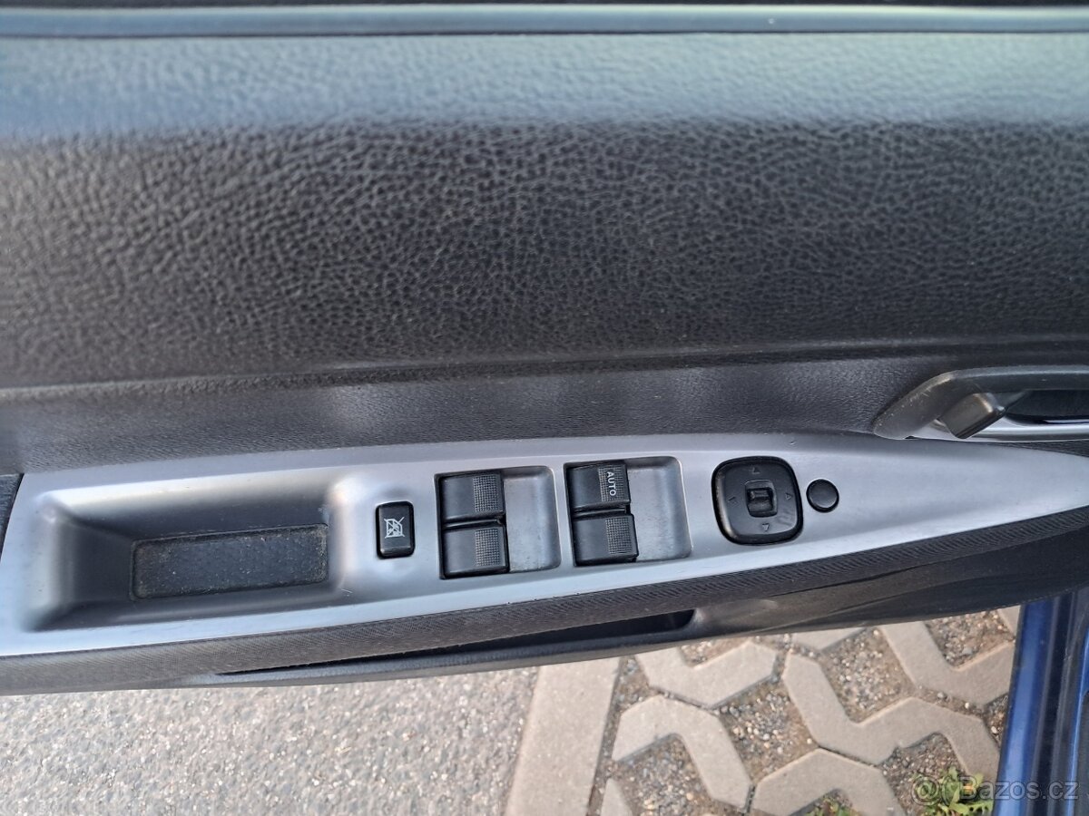 Mazda2 - 3