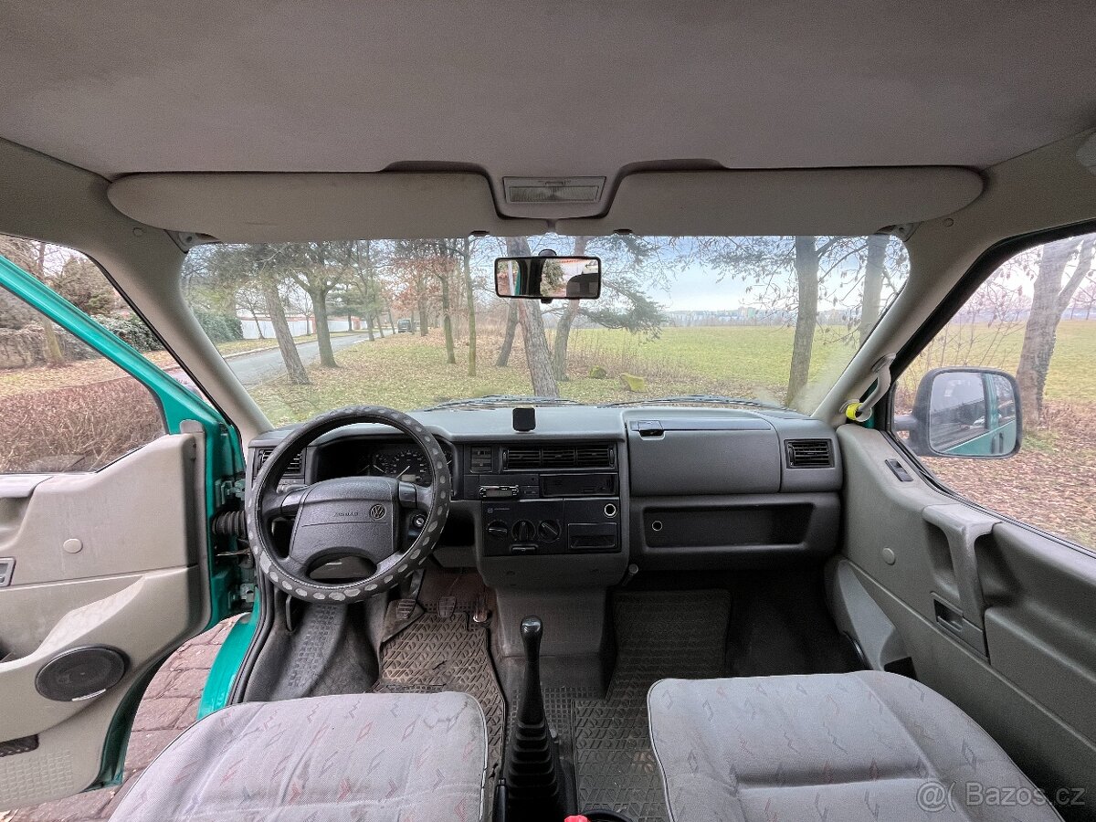 VW Transporter T4 - 2.4D 55kW - 327,000km - 3