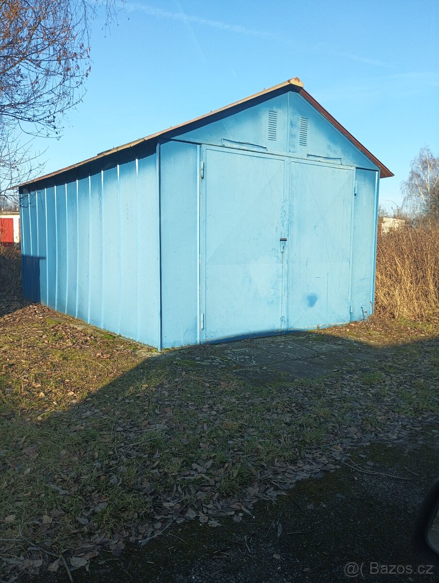 Prodám plechovou garáž - 3