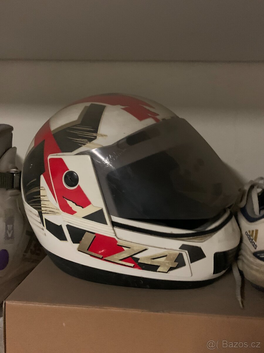 motocyklová přilba Uvex , integrální helma Lazer, vel. M - 3