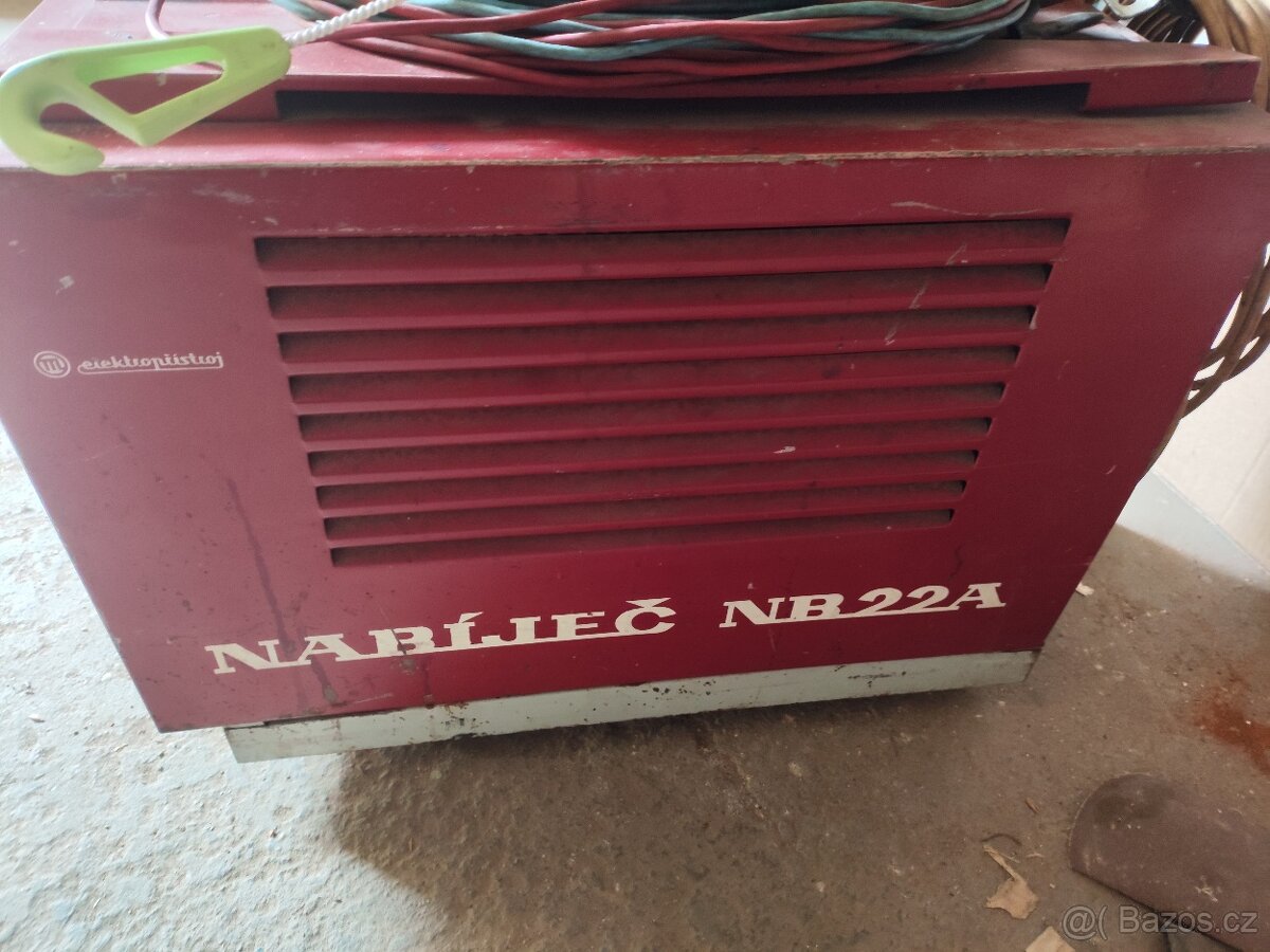 Auto nabíječka - 3