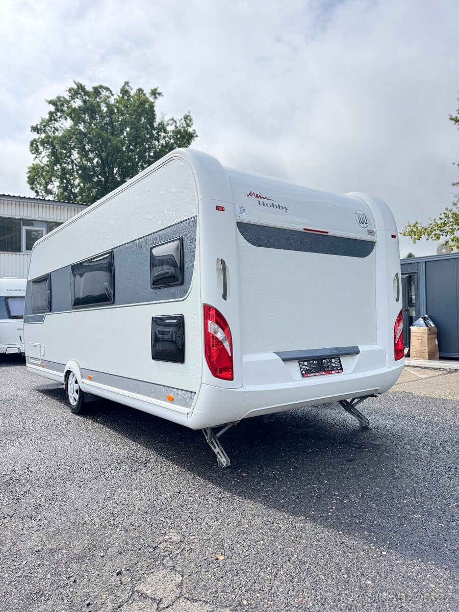 Hobby De Luxe 560 KMFE ~ Palandy