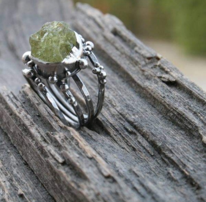 Stříbrný prsten s grosulárem - 3