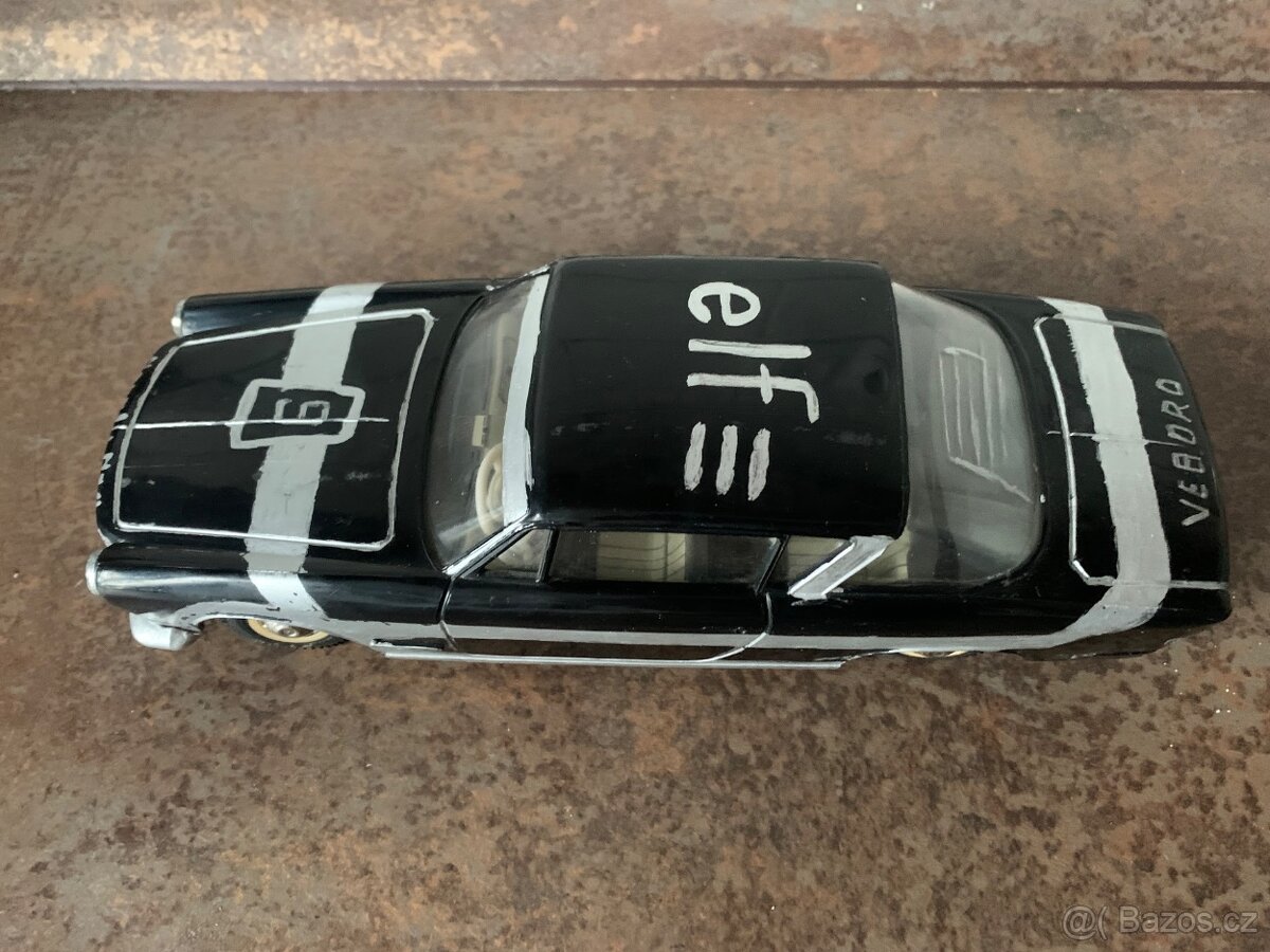 Retro hračka FIAT 2300 ITES na náhradní díly - 3